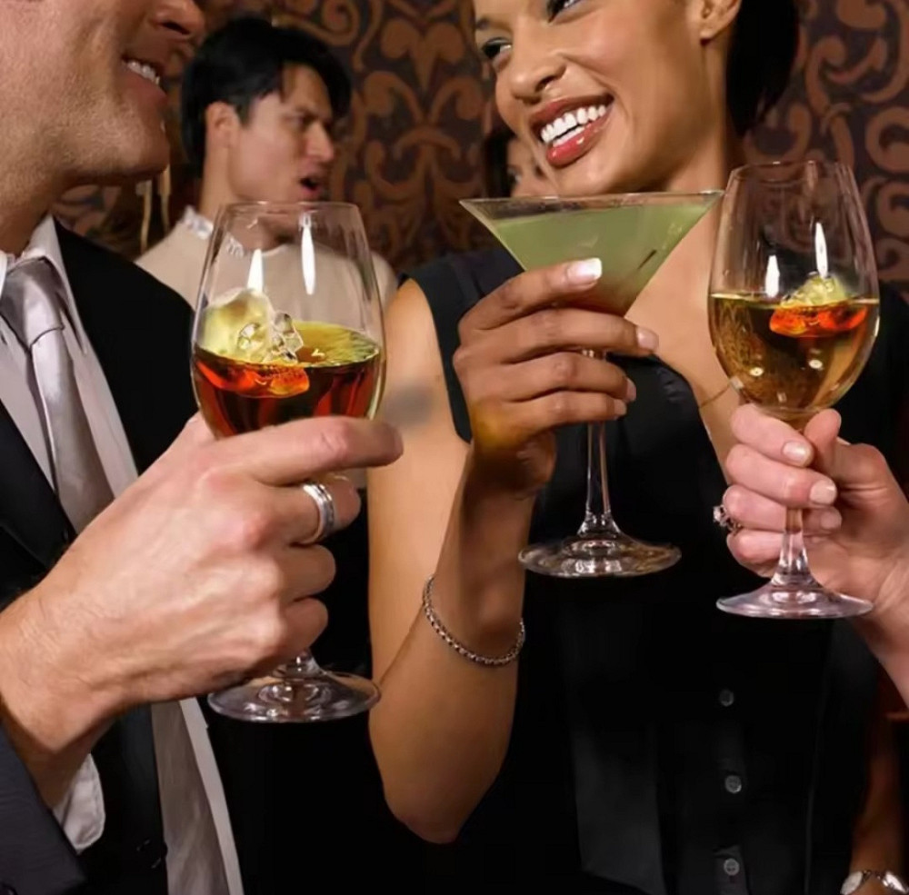 Форма для льда силиконовая 3D черепа 110 мм на 75 мм черный Киев - изображение 9