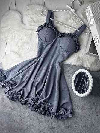 Жіноче святкове ефектне плаття на бретелях із чашечками жатка зара Сірий, 46/48 Одеса