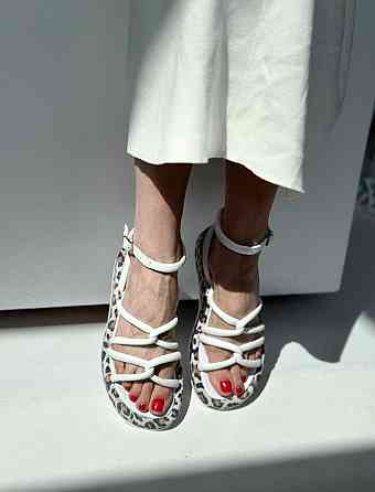 Olli Жіночі босоніжки з натуральної шкіри білі на леопардовій підошві літні OLLI Л-4-21113 р. 3 Коломыя