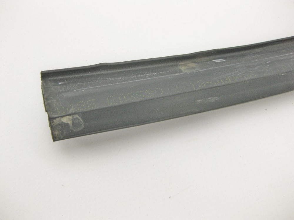 Mercedes-Benz  A1647250425 Ущільнювач опускного скла передніх правих дверей ML W164 GL X164 Одеса - фото 6