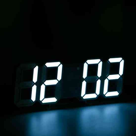 Светодиодные цифровые часы в виде цифр White clock Винница