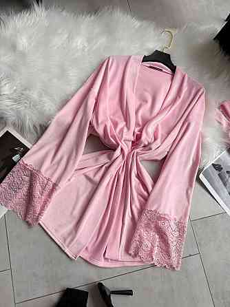 Жіночий стильний романтичний велюровий халат + мереживо Рожевий Одеса