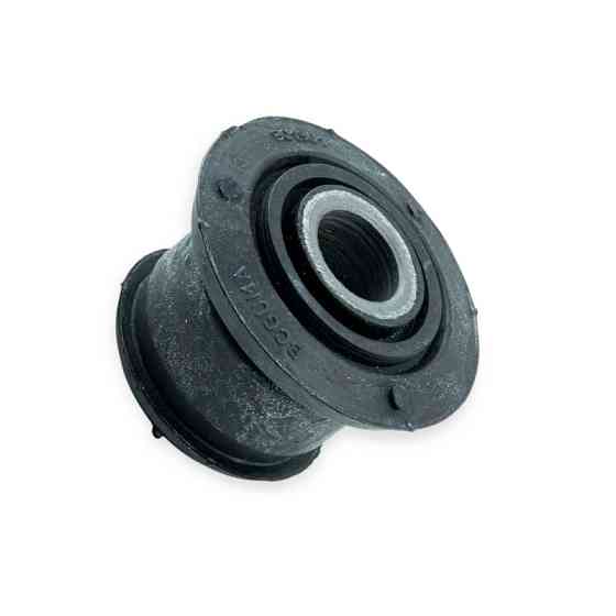 Сайлентблок заднього Mazda 323 BG BF, 626 GD GC поперечний зовнішній важіль Мукачево