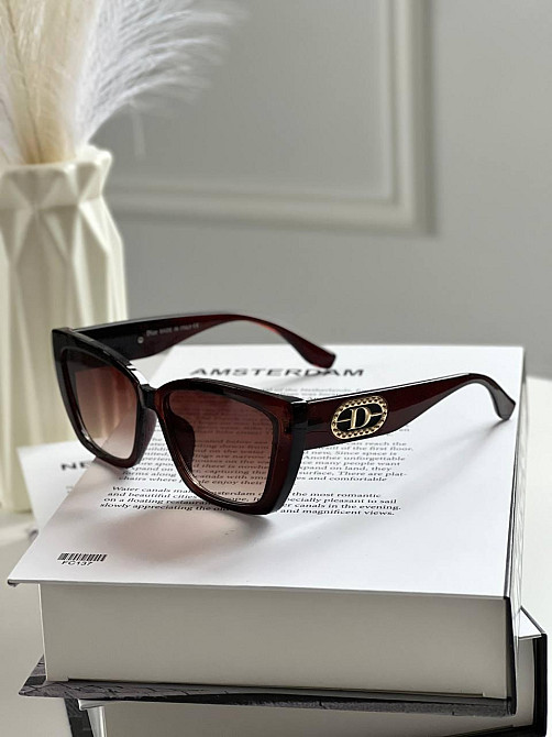 Жіночі окуляри Dior для середньої особи – елегантність та стиль Київ - фото 5