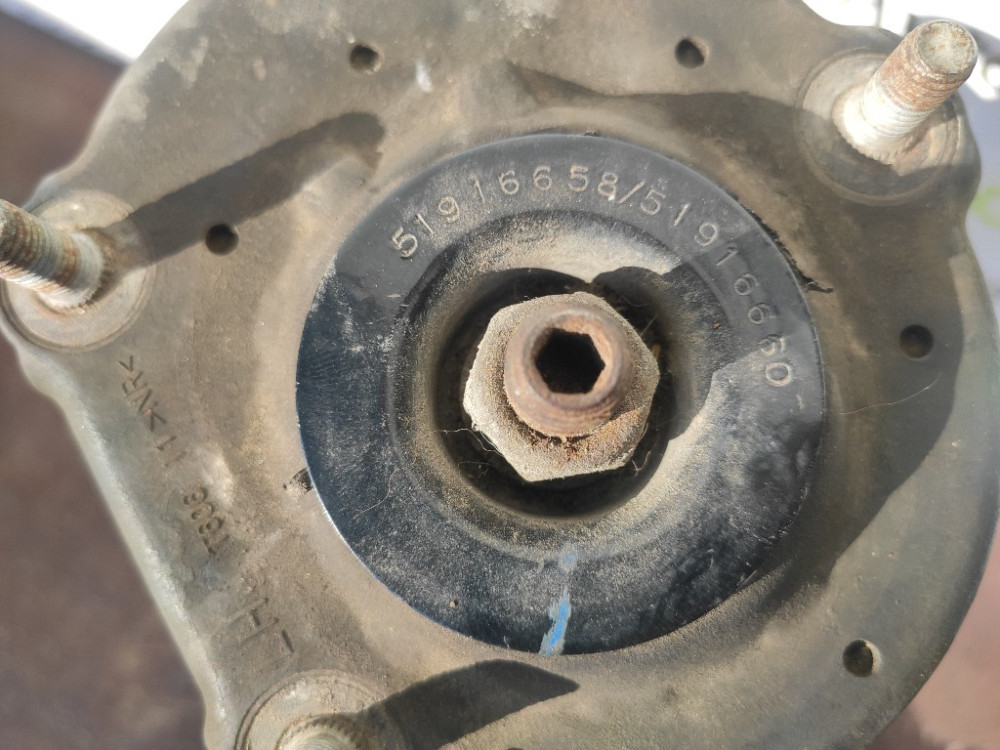 Амортизатор передній правий (стійка) Fiat Doblo 2010-2015 (51880843) Ковель - фото 5