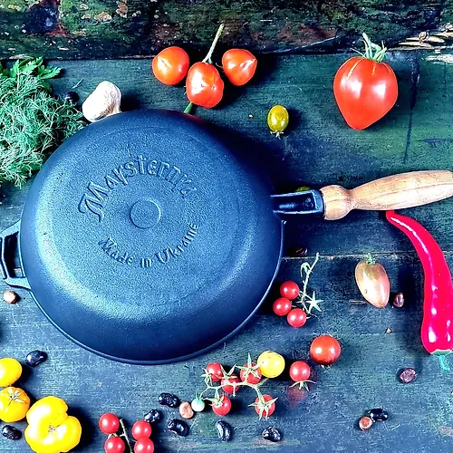 Сковорідка d28*6cм з дерев'яною ручкою чавунна лита Т306Ук Майстерня Житомир - изображение 7