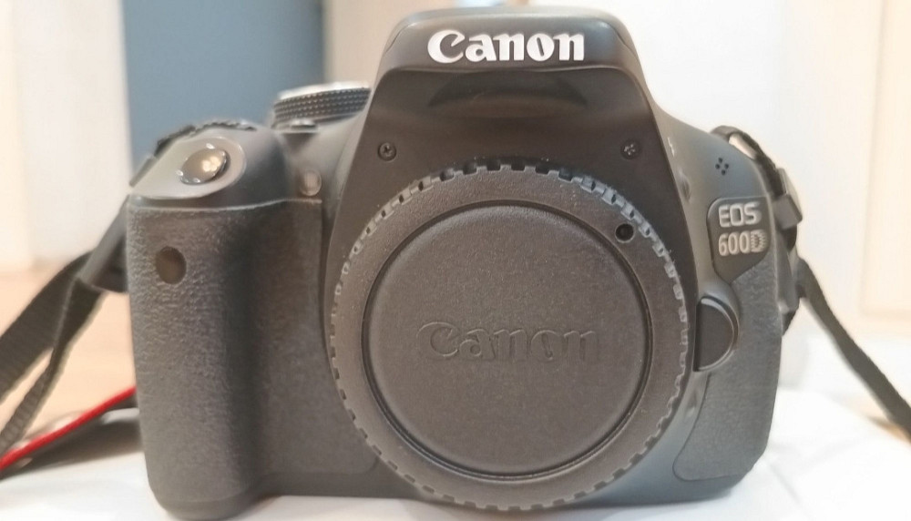 Комплект Фотоаппарат: Canon EOS 600D , 18-55mm. IS II + UV - фильтр- сумка. Харьков - изображение 2