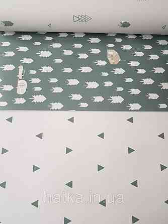 Шпалери флізелінові дитячі Caselio Our Planet геометрія трикутники сірі на білому Київ