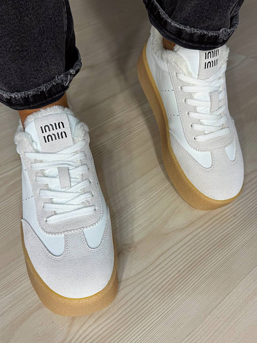 Кеди жіночі Hengji 632-23 утеплені шкіряні з замшею на хутрі білі, 38, 24 см Київ - фото 1