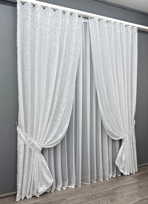 Комплект готовых штор VR-Textil Жаккард Вензель № 418ш Белый 150х270 см 2 шт (30-159) Киев - изображение 11