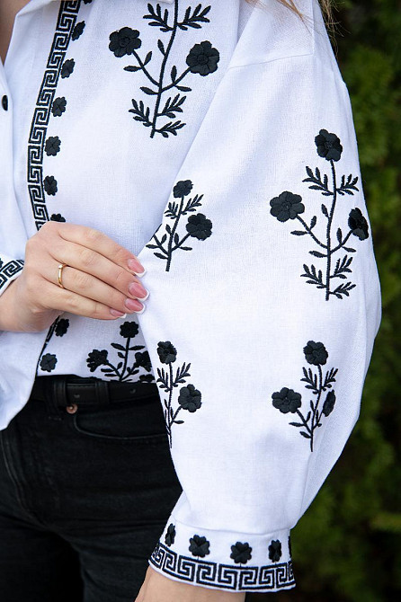 Жіноча сорочка з вишивкою, вишиванка з довгим рукавом біла лляна  топ Київ - фото 2