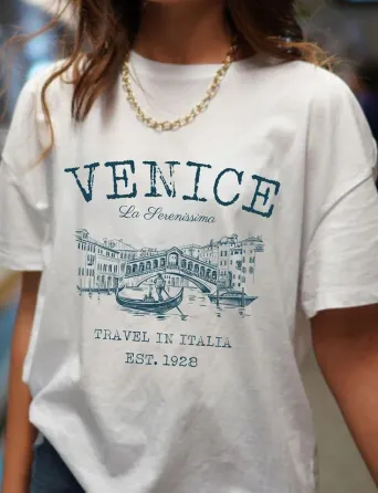 Футболка жіноча з принтом  48 Біла 2664088715 Дніпро