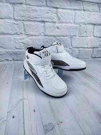 Детские демисезонные белые кроссовки хайтопы  светоотражающие для мальчиков подростков 32 Николаев