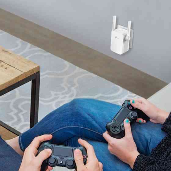 Підсилювач Wi-Fi сигналу TP-Link RE205 802.11b/g/a 2.4/5 ГГц, AC750, 1хFE LAN (RE205) Київ
