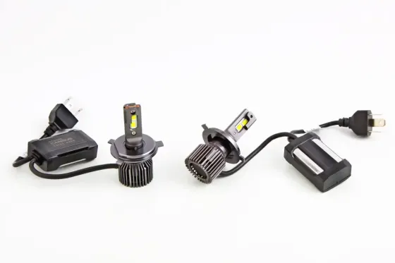 Лампа диодная   H4  12В 12000лм/6000К/60Вт/12CSP Cyclone с кулером +CAN-модуль Винница