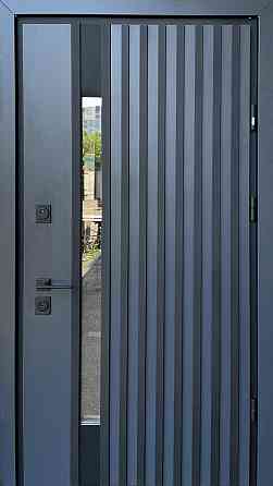 Двері вхідні металеві Страж Rio-S Loft 870х2050 мм антрацит/білий атлас Праві Київ