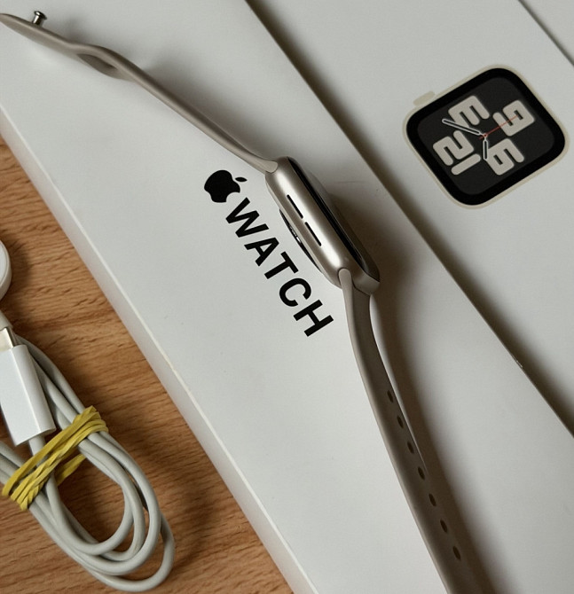 Apple Watch SE 2 40 mm Starlight / Повний комплект. Київ - фото 2