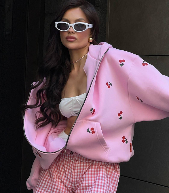 Жіноче тепле оверсайз худі з вишеньками трьохнитка на флісі Одеса - фото 5