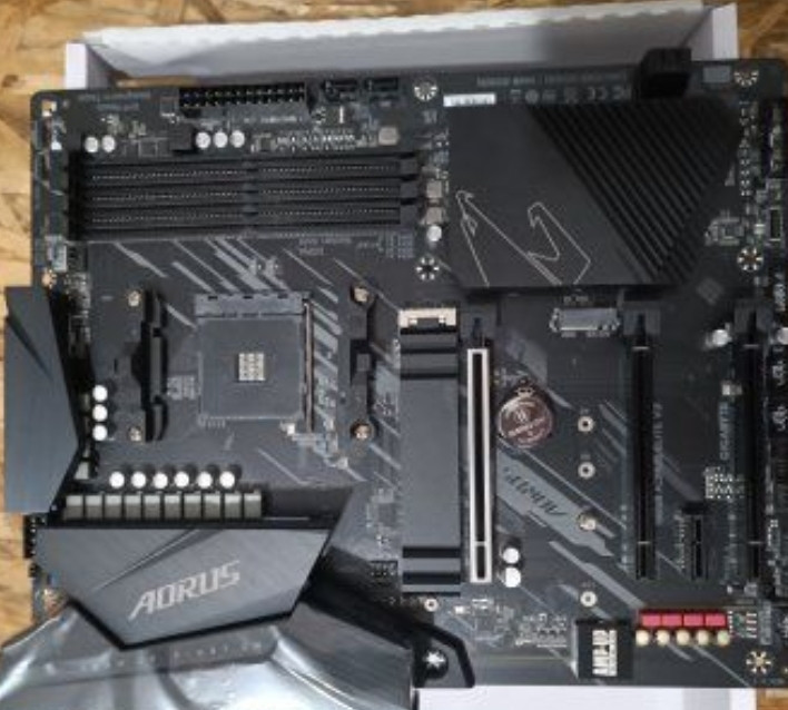 Материнская Плата: Gigabyte B550 AORUS Elite V2. Киев - изображение 2