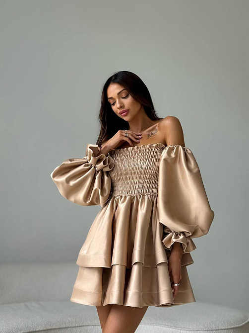 Женское привлекательное стильное праздничное платье королевский атлас Бежевий Одесса - изображение 1