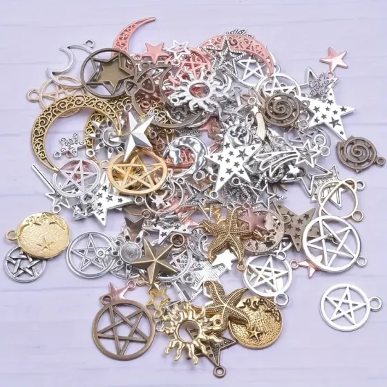 Набір підвісок для прикрас 30 шт – Сонце, Місяць, Зірки, Пентаграми Київ