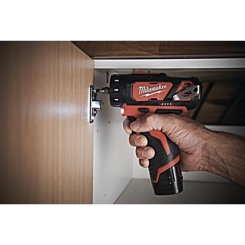 Дриль-шурупокрут акумуляторний MILWAUKEE, M12 BDDXKIT-202C (+ заряд.пристрій, 2 акум.Х 2Аг, 3 насадки, HD кейс) Одеса - фото 5