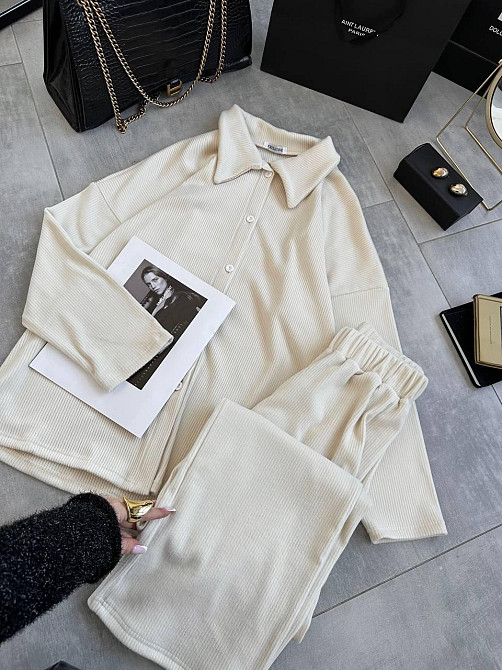 Женский базовый теплый оверсайз костюм двойка: рубашка и штаны турецкая двухсторонняя ангора рубчик Одесса - изображение 2