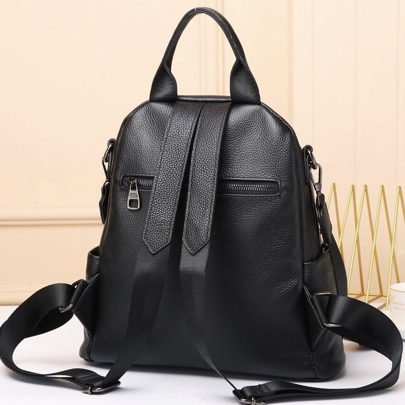 Шкіряний жіночий рюкзак міський 30х24х13, матова сумка на плечі, чорна Кам'янське - фото 13