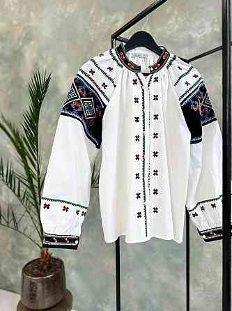 Жіноча сучасна вишиванка на ґудзиках 80% бавовна, 20% поліестер 48 Одеса