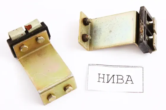 Спойлер на крышу 2121 Niva метал. Винница