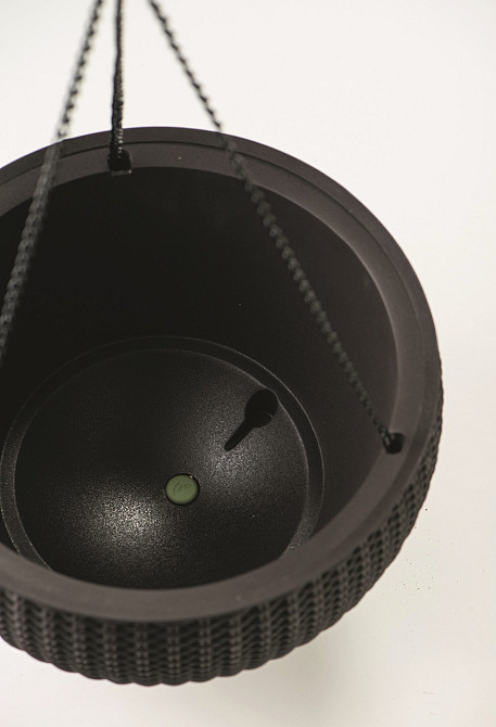 Горщик для рослин Keter Rattan hanging sphere з ланцюжками підвісний, темно-коричневий, 8,6 л Київ - фото 4
