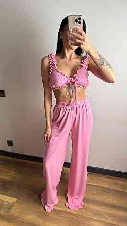 Жіноча піжама двійка: топ і штани з романтичними рюшами рубчик Одеса