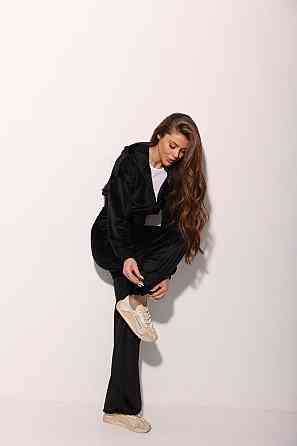 Женский прогулочный костюм двойка: кофта на молнии и брюки велюр Черный, 48/52 Одесса