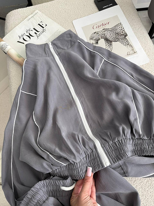 Женский стильный трендовый костюм двойка купра Серый, 44/46 Одесса - изображение 2