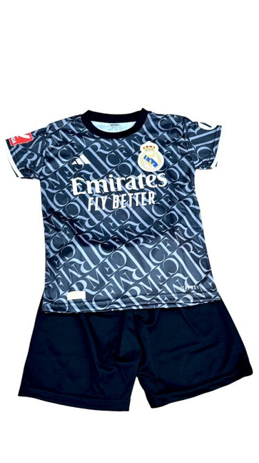 Футбольная форма ADIDAS Real Madrid VINNI JR Вишнёвое - изображение 2