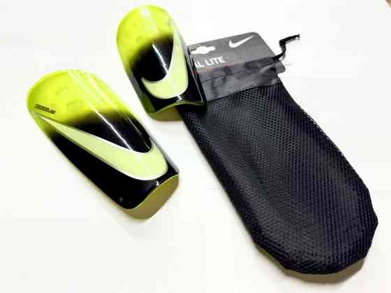 Щитки футбольні Nike Mercurial Вишнёвое