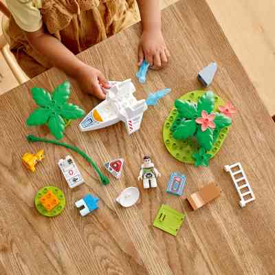 Конструктор LEGO DUPLO Disney Базз Спаситель и космическая миссия (10962) Винница