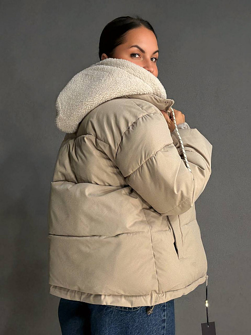 Куртка женская Lady Yep 8096 оверсайз с капюшоном и мехом тедди капучино, капучино, 46 Киев - изображение 5