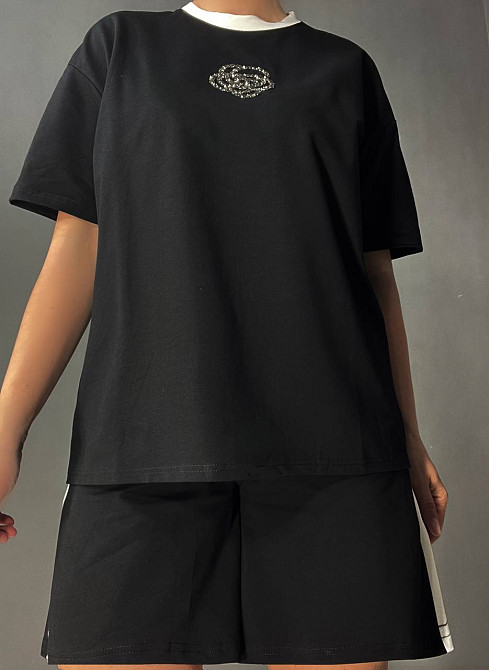 Костюм жіночий Saint Wish 385 футболка з шортами квітка камінці оверсайз чорний, чорний, L Київ - фото 9