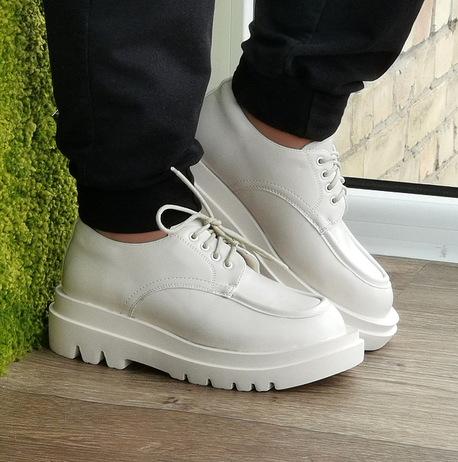 Женские Бежевые Туфли Кроссовки Белые на Танкетке Броги Кожаные Оксфорды (размеры: 36,37,38,39,40,41) - 6-23 Днепр - изображение 10