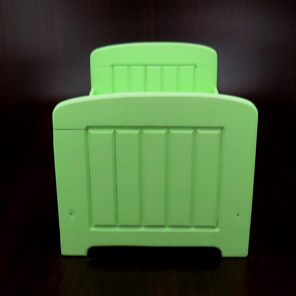 Кровать для кукол 