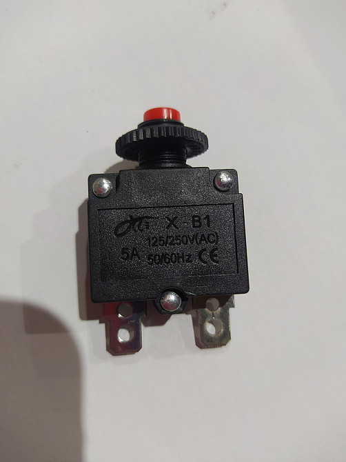 Выключатель бензогенератора   (12V, 5A)   ET-950 Мукачево - изображение 1