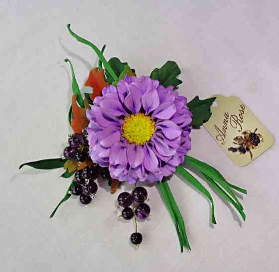 Заколка брошь цветок из фоамирана ручной работы 
