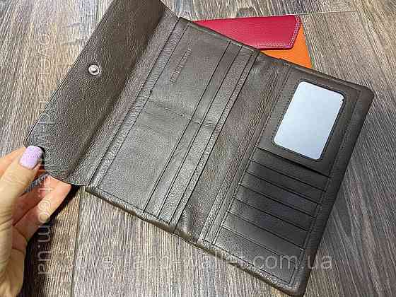 Тонкий шкіряний гаманець купюрник для чоловіків та жінок ST Leather (коричневий) Київ