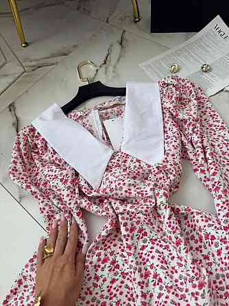 Жіноча романтична міні сукня-комбінезон у квітковий принт з білим коміром софт + котон Одеса