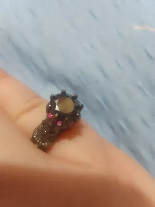 Чорний діамант низького гатунку. Київ - фото 1