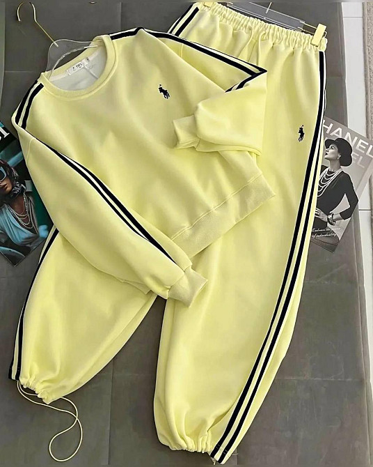 Жіночий прогулянковий костюм-двійка з лампасами турецька двонитка Лимонний Одеса - фото 1