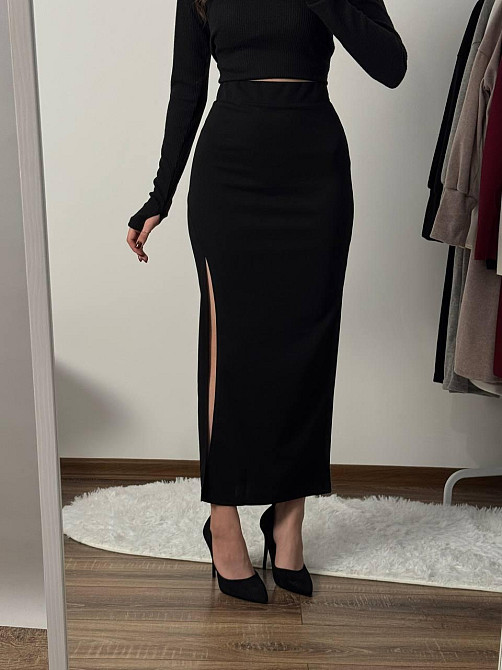 Жіноча базова максіспідниця з привабливим розрізом креп дайвінг 46/48 Одеса - фото 8