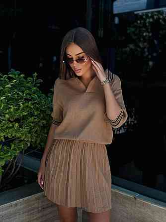 Женский стильный прогулочный костюм двойка: футболка поло + юбка вязка Мокко Одесса