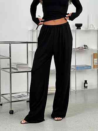 Женский базовый костюм двойка из вискозы Черный Одесса